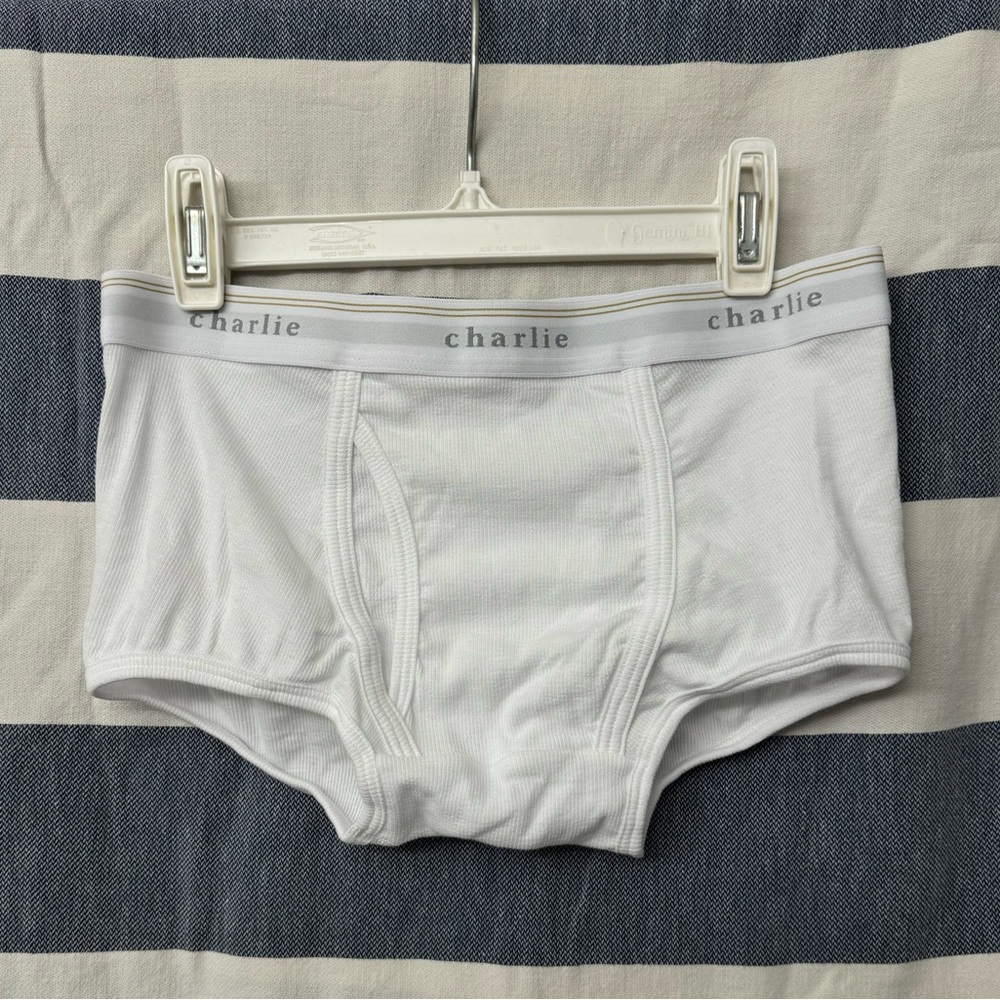 Charlie by Matthew Zink. Original Classic Trunk. White. Size M.